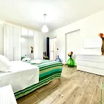 Teddy House *